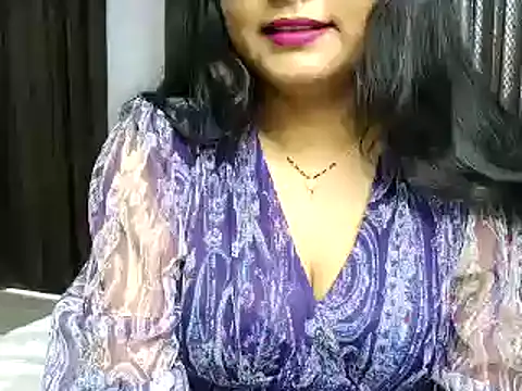Snapshot of Hritvika chatting on April 2026 04:46:01 AM Hritvika online show from April 2026 04:46:01 AM