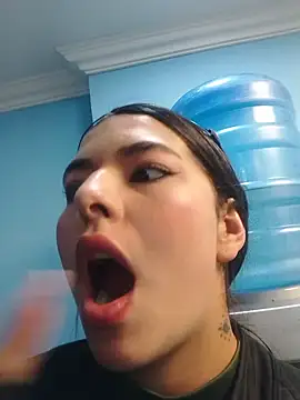 Noah Jhonson online show from March 2025 08:04:01 PM