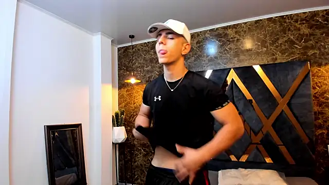 Flynn Riider online show from January 2025 11:23:02 AM