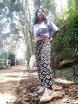 Snapshot of Danna-linyi chatting on December 2024 04:38:01 PM Danna-linyi online show from December 2024 04:38:01 PM