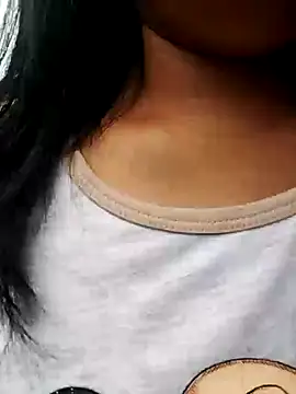 Snapshot of Danna-linyi chatting on December 2024 04:15:01 PM Danna-linyi online show from December 2024 04:15:01 PM