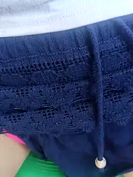 Snapshot of Danna-linyi chatting on January 2025 07:22:01 PM Danna-linyi online show from January 2025 07:22:01 PM