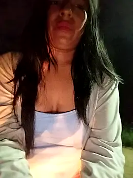 Snapshot of Danna-linyi chatting on February 2025 01:22:01 AM Danna-linyi online show from February 2025 01:22:01 AM