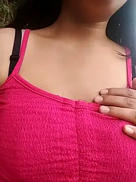 Snapshot of Danna-linyi chatting on February 2025 02:12:02 PM Danna-linyi online show from February 2025 02:12:02 PM