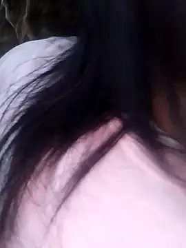 Snapshot of Danna-linyi chatting on March 2025 11:20:01 PM Danna-linyi online show from March 2025 11:20:01 PM