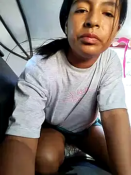 Snapshot of Danna-linyi chatting on March 2025 05:17:02 PM Danna-linyi online show from March 2025 05:17:02 PM