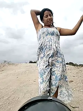 Snapshot of Danna-linyi chatting on March 2026 08:02:01 PM Danna-linyi online show from March 2026 08:02:01 PM