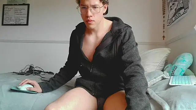 Snapshot of ethan_blake chatting on May 2026 03:30:01 PM ethan blake online show from May 2026 03:30:01 PM