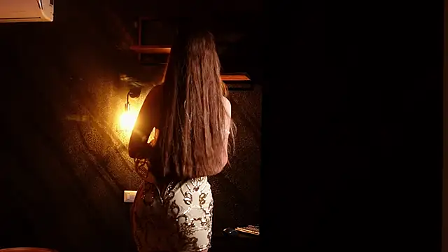 MuseSolis online show from January 2025 01:20:01 AM