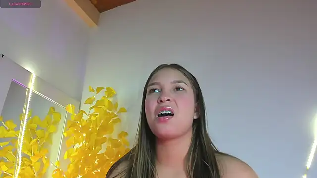 Snapshot of HaleyAmaya chatting on June 2026 12:42:01 AM HaleyAmaya online show from June 2026 12:42:01 AM