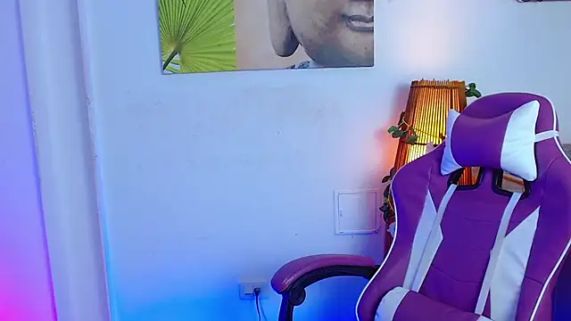 Snapshot of georgina_lulu chatting on February 2025 07:22:02 PM georgina lulu online show from February 2025 07:22:02 PM