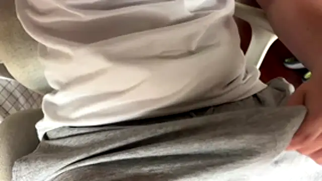 Snapshot of Axeeeeeeeeeeeel chatting on April 2026 04:36:02 PM Axeeeeeeeeeeeel online show from April 2026 04:36:02 PM