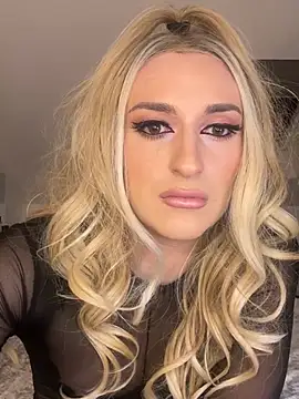 Snapshot of littlebambi26 chatting on March 2026 10:07:01 PM littlebambi26 online show from March 2026 10:07:01 PM