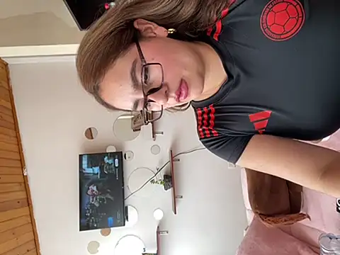 Gabriela-Parker  online show from March 2025 06:20:02 PM