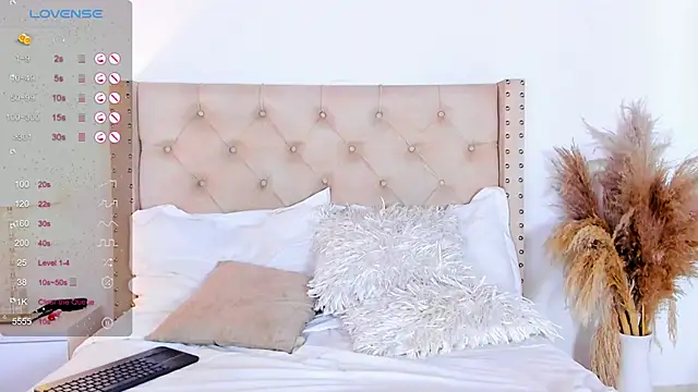 marilynrossy online show from March 2025 08:04:02 AM