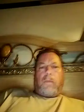 Snapshot of Rayc61 chatting on May 2026 06:21:02 AM Rayc61 online show from May 2026 06:21:02 AM