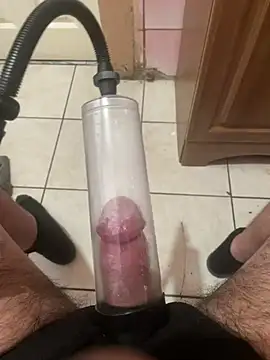 Snapshot of edgher646 chatting on December 2024 05:12:01 PM edgher646 online show from December 2024 05:12:01 PM