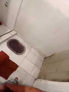 Snapshot of Lucastranzao chatting on April 2026 12:08:01 AM Lucastranzao online show from April 2026 12:08:01 AM