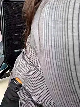 Snapshot of Cute-Anamika50 chatting on February 2025 10:22:01 AM Cute-Anamika50 online show from February 2025 10:22:01 AM