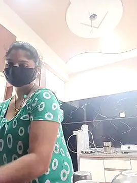 Snapshot of Cute-Aadhvita chatting on March 2026 03:10:01 AM Cute-Aadhvita online show from March 2026 03:10:01 AM