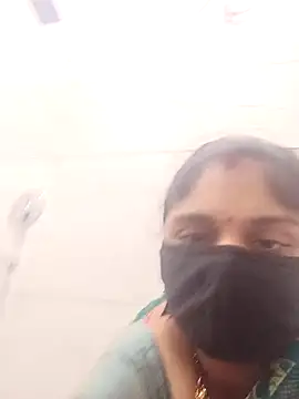 Snapshot of Cute-Aadhvita chatting on March 2026 01:06:01 PM Cute-Aadhvita online show from March 2026 01:06:01 PM