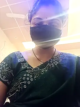 Snapshot of Cute-Aadhvita chatting on April 2026 02:31:01 AM Cute-Aadhvita online show from April 2026 02:31:01 AM