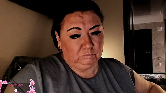 SexxyDreams1 online show from September 2025 05:09:01 AM