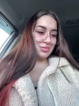 Snapshot of VikiDemi chatting on February 2025 11:28:02 AM VikiDemi online show from February 2025 11:28:02 AM