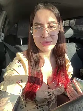 Snapshot of VikiDemi chatting on February 2025 11:55:01 AM VikiDemi online show from February 2025 11:55:01 AM