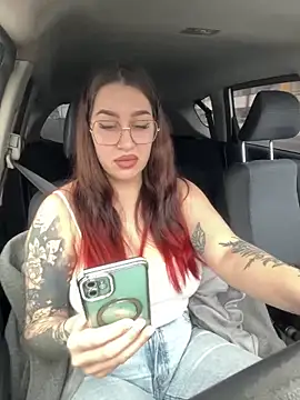 Snapshot of VikiDemi chatting on February 2025 12:31:01 PM VikiDemi online show from February 2025 12:31:01 PM