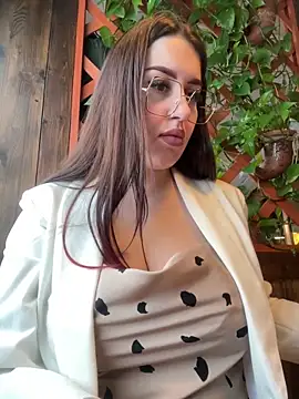 Snapshot of VikiDemi chatting on March 2025 01:18:01 PM VikiDemi online show from March 2025 01:18:01 PM