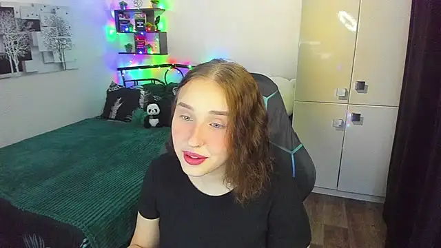 LinaTruly online show from March 2026 10:17:02 PM