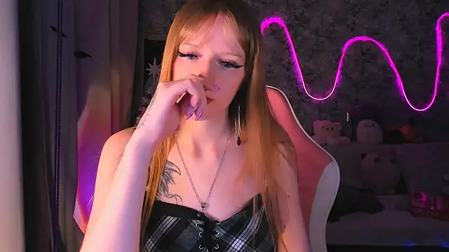 Snapshot of Inma_Lewdness chatting on December 2024 02:44:01 PM Inma Lewdness online show from December 2024 02:44:01 PM