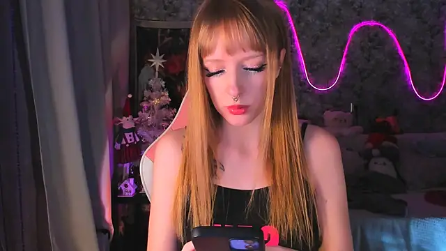 Snapshot of Inma_Lewdness chatting on December 2024 03:25:02 PM Inma Lewdness online show from December 2024 03:25:02 PM