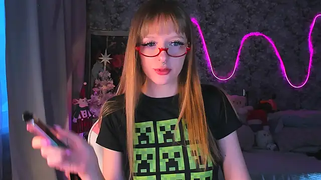 Snapshot of Inma_Lewdness chatting on December 2024 11:34:01 AM Inma Lewdness online show from December 2024 11:34:01 AM