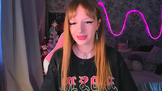 Snapshot of Inma_Lewdness chatting on December 2024 12:06:01 PM Inma Lewdness online show from December 2024 12:06:01 PM