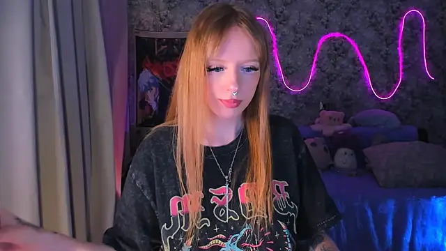 Snapshot of Inma_Lewdness chatting on February 2025 11:25:02 AM Inma Lewdness online show from February 2025 11:25:02 AM