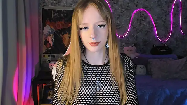 Snapshot of Inma_Lewdness chatting on February 2025 11:31:01 AM Inma Lewdness online show from February 2025 11:31:01 AM