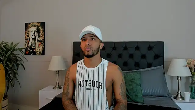 Robin Rief online show from October 2025 03:28:01 AM