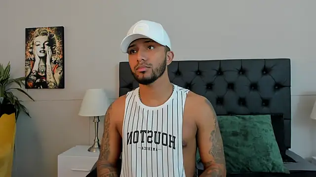 Robin Rief online show from October 2025 03:51:02 AM