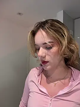 Snapshot of NicoleCut chatting on March 2026 10:10:01 AM NicoleCut online show from March 2026 10:10:01 AM