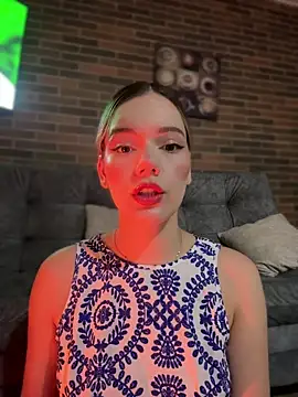 Snapshot of NicoleCut chatting on March 2026 09:57:01 AM NicoleCut online show from March 2026 09:57:01 AM