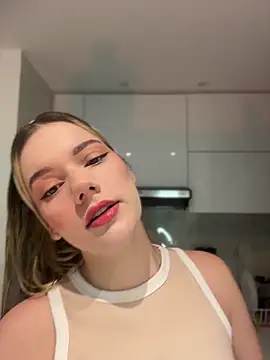 Snapshot of NicoleCut chatting on March 2026 12:17:02 AM NicoleCut online show from March 2026 12:17:02 AM