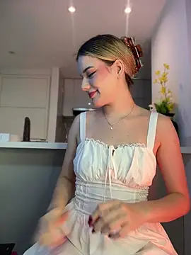 Snapshot of NicoleCut chatting on March 2026 11:26:02 PM NicoleCut online show from March 2026 11:26:02 PM