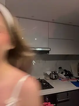 Snapshot of NicoleCut chatting on April 2026 11:57:02 PM NicoleCut online show from April 2026 11:57:02 PM