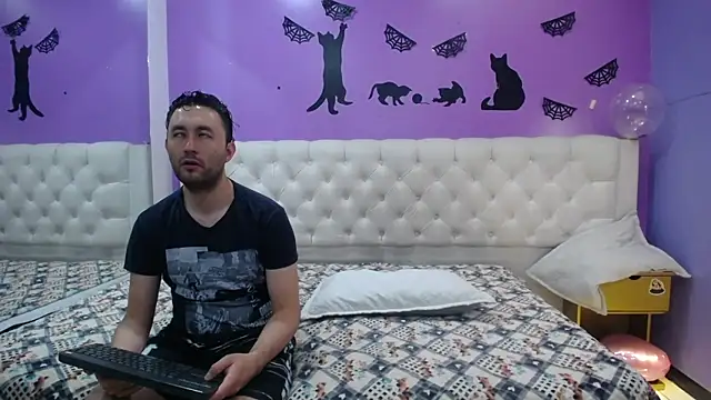 Snapshot of JeremmyAndStacy chatting on March 2025 09:44:01 AM JeremmyAndStacy online show from March 2025 09:44:01 AM