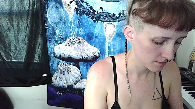  hellostormy  online show from October 2025 04:19:01 PM