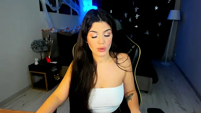 AlluringAriel online show from October 2025 07:27:02 PM