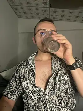 adam-rivera online show from March 2025 10:16:01 PM