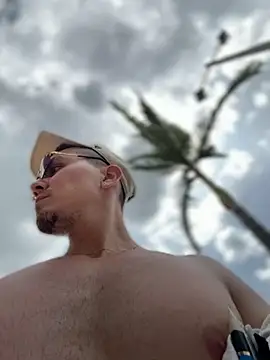 adam-rivera online show from October 2025 05:35:01 PM